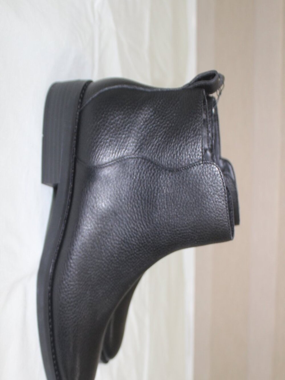 Cole Haan River Chelsea Bootie in black pebbled leather size 7